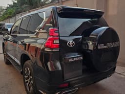 Vignette de Toyota Land Cruiser Prado VXR 2023 - V6 Essence Full Options - Gombe 3