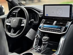Vignette de Toyota Land Cruiser VXR 2025 - Twin Turbo Essence Neuf - Gombe 3