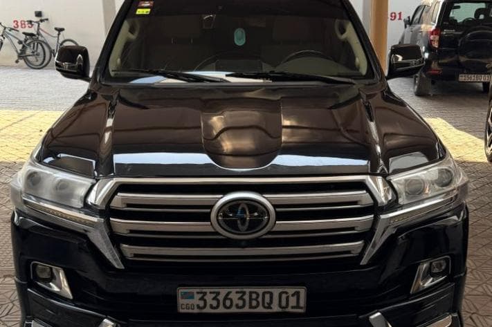 Toyota Land Cruiser VXR V8 2019 - Full Options Toit Panoramique - Gombe Toyota à Kinshasa Land Cruiser VXR 2019 Essence Au...
