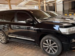 Vignette de Toyota Land Cruiser VXR V8 2019 - Full Options Toit Panoramique - Gombe 2
