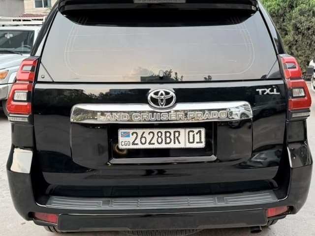 Toyota Prado TXL 2023 - Essence Automatique 4 Cylindres - Gombe Toyota in Kinshasa 2023 4 cylindres mediacongo Prado TXL E...
