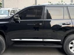 Vignette de Toyota Prado TXL 2023 - Essence Automatique 4 Cylindres - Gombe 6