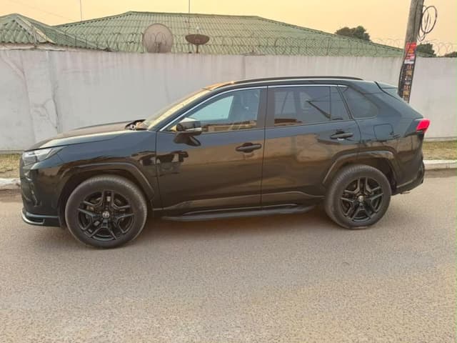 Toyota RAV4 Hybrid AWD GR 2025 - Toit panoramique & Caméra 360° - Kintambo Toyota in Kinshasa RAV4 Hybrid AWD GR 2025 Hybr...