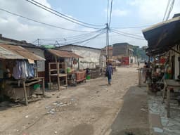 Vignette de Vaste parcelle de 500m² bien située - Kintambo, Kinshasa 2