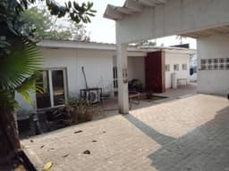Vignette de Villa de luxe 5 chambres sur 3000 m² - Binza Pigeon, Ngaliema 4