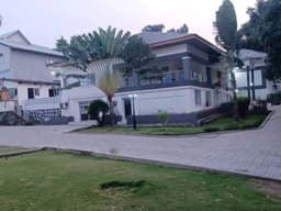 Vignette de Villa de prestige 5 chambres sur 3 150 m² - Binza UPN, Ngaliema 2