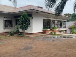 Vignette de Villa de prestige sur terrain de 2400m² - Ma Campagne, Ngaliema 5