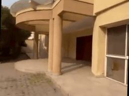 Vignette de Villa de standing 5 chambres avec piscine - Gombe, Kinshasa 1