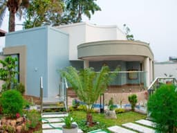 Vignette de Villa moderne de luxe 4 chambres avec piscine et héliport - Gombe, Kinshasa 3