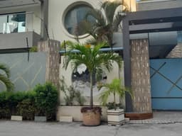 Vignette de Villa moderne de luxe 4 chambres avec piscine et héliport - Gombe, Kinshasa 5