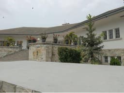 Vignette de Villa sur 2 hectares à vendre - Pigeon, Ngaliema, Kinshasa 1