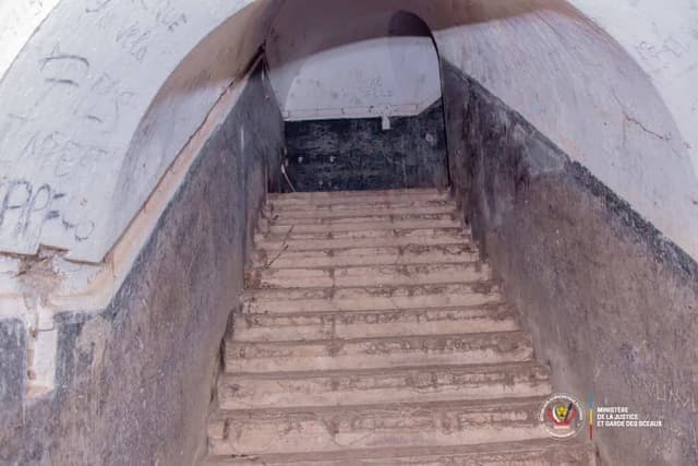 Le ministre de la Justice visite l'ancienne prison militaire de Shinkakasa à Boma