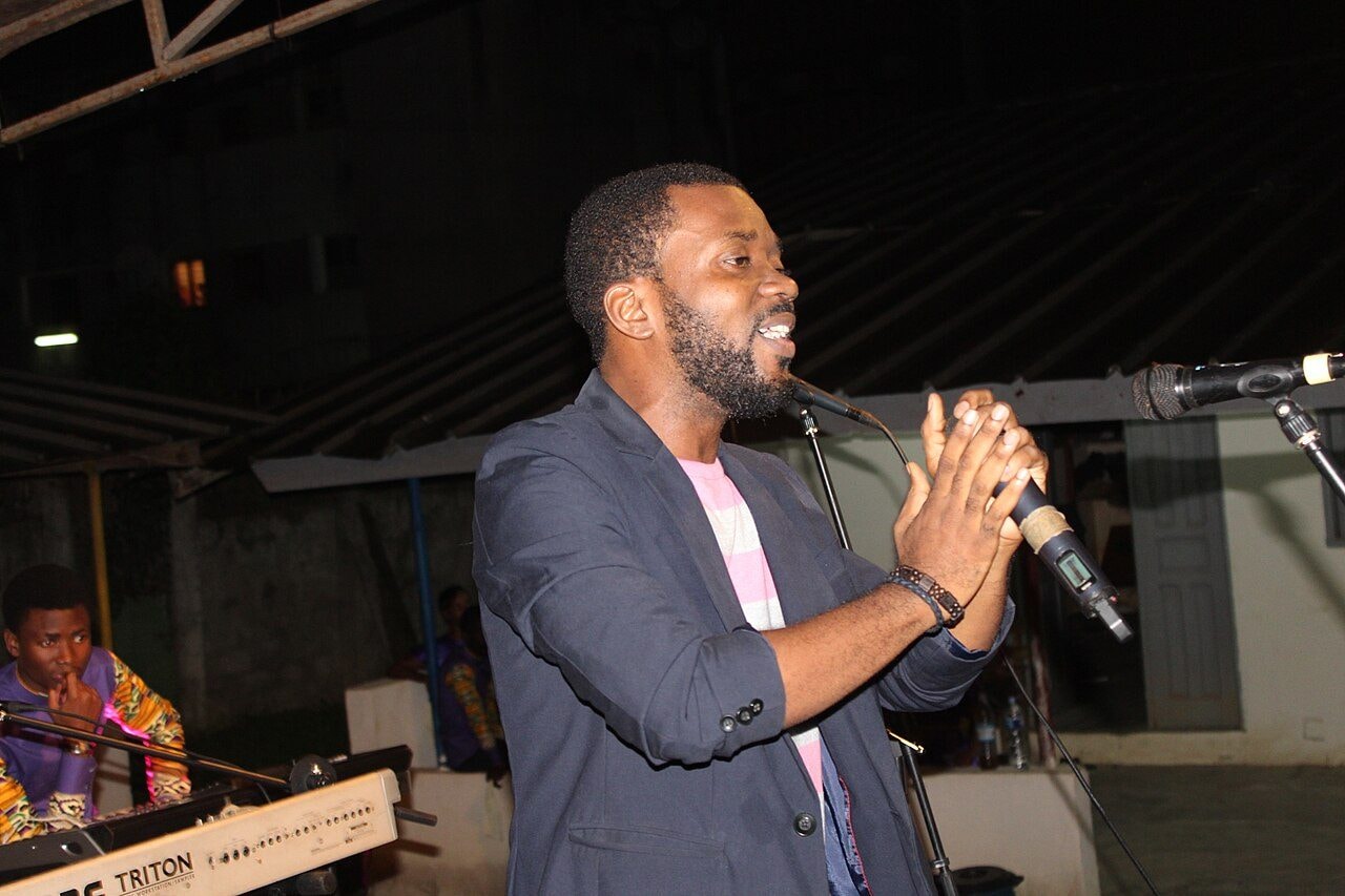 Fally Ipupa célèbre 20 ans de carrière avec « XX : Délirium », un hommage à la rumba congolaise article de nouvelles enter...